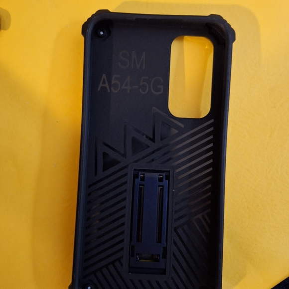 Galaxy a54 case with stand - Picture 3 of 3